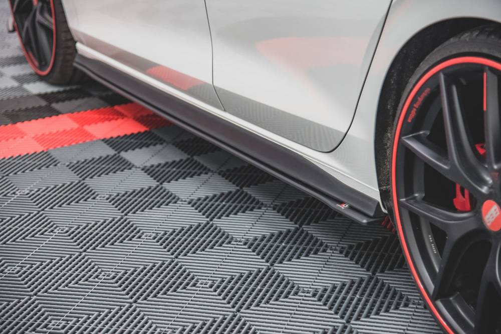 MAXTON RACING DURABILITY SIDE SKIRTS DIFFUSERS VOLKSWAGEN GOLF 8 GTI / GTI CLUBSPORT / R-LINE